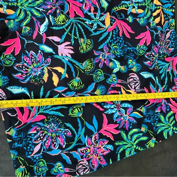 Lilly Pulitzer skort - Picture 7 of 7